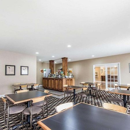 Quality Inn & Suites Бремен Экстерьер фото