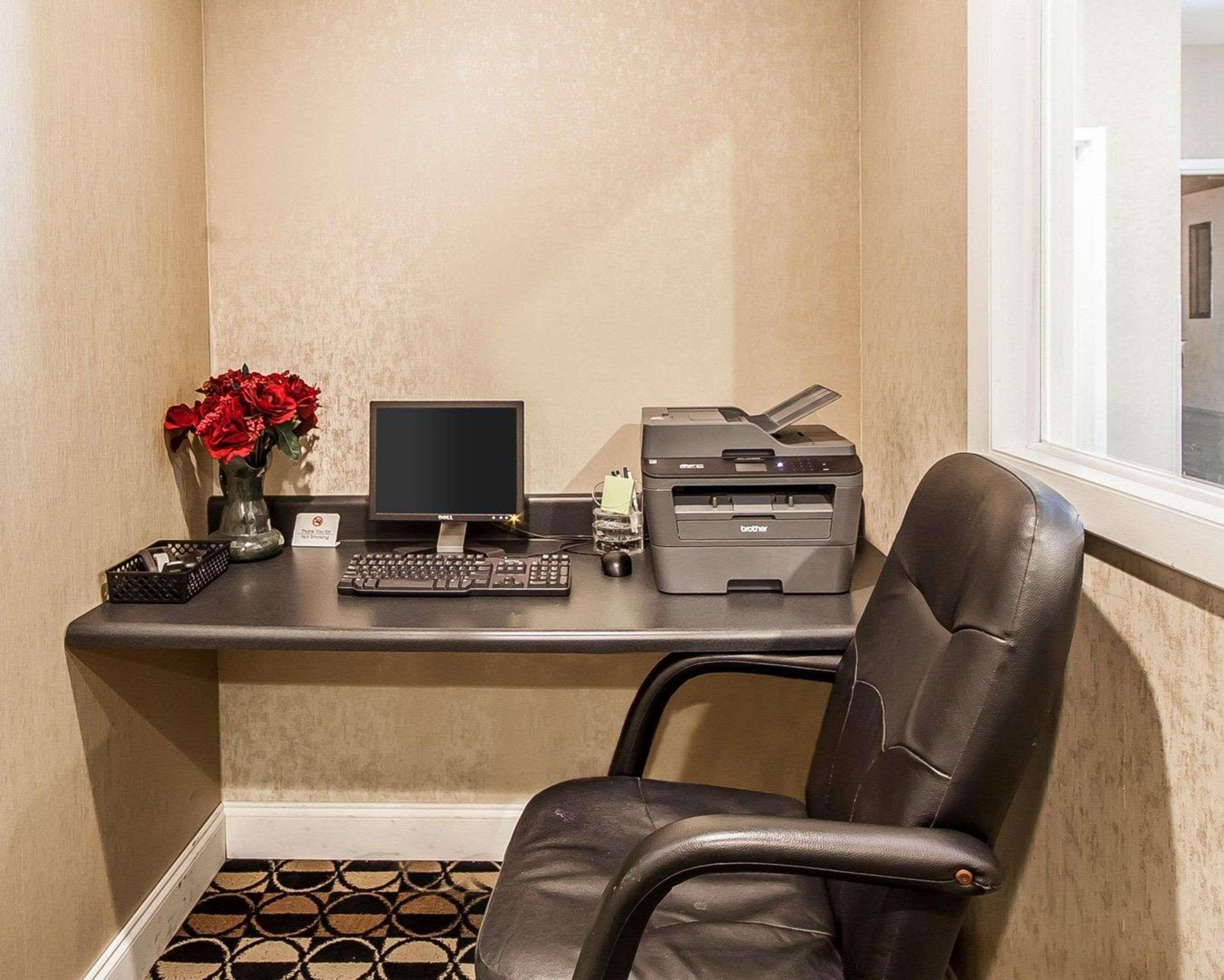 Quality Inn & Suites Бремен Экстерьер фото