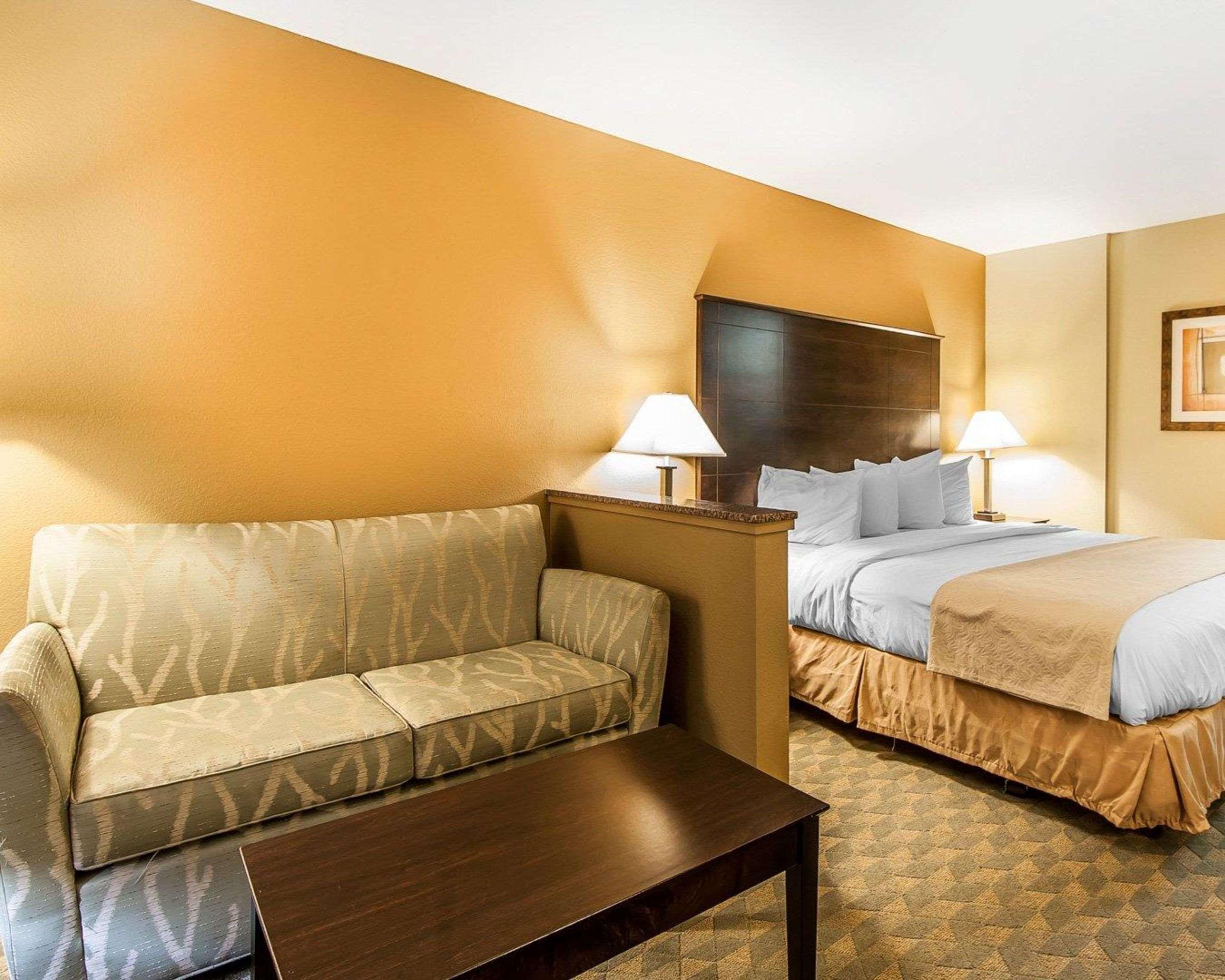 Quality Inn & Suites Бремен Экстерьер фото