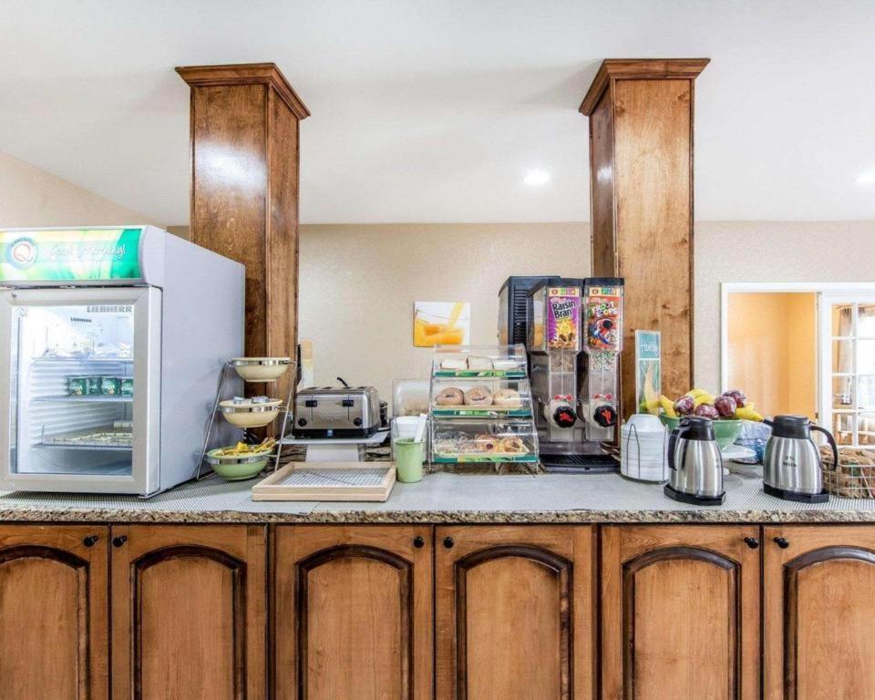 Quality Inn & Suites Бремен Экстерьер фото