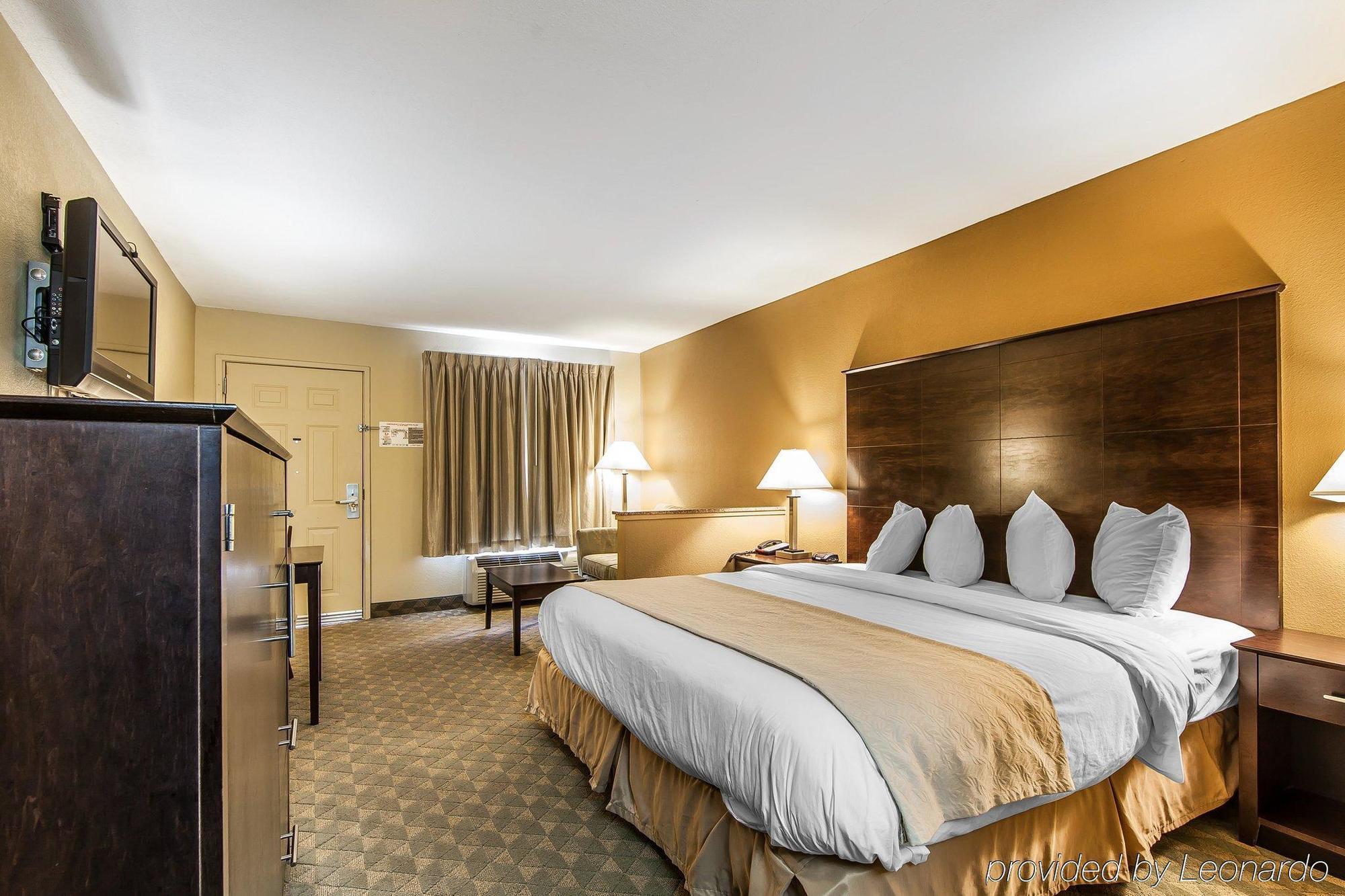 Quality Inn & Suites Бремен Экстерьер фото